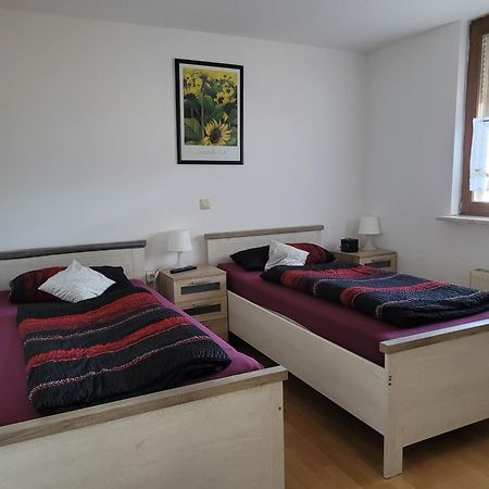Ferienwohnung Fam.Lutz Knittelsheim エクステリア 写真